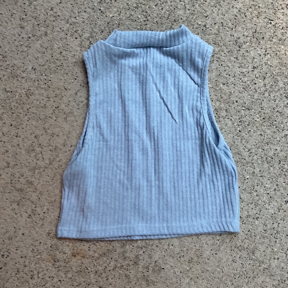small light blue tank top - Picture 2 of 3